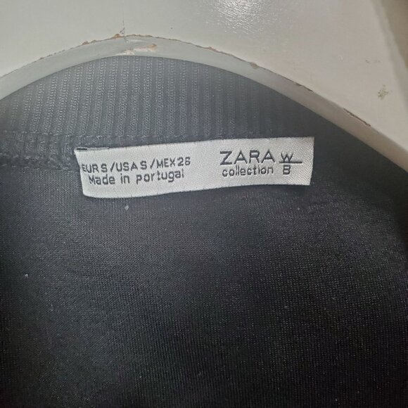 ZARA Womens Blouse SZ S High Zip‎ Neck Sleeveless Stretchy Black Minimal - Picture 4 of 5